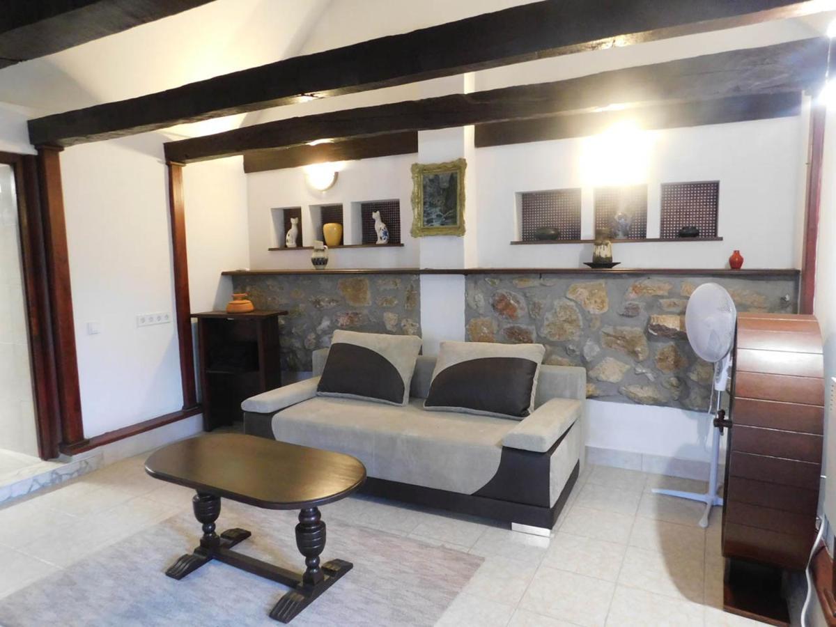 Ferienwohnung Joe Bacsi Rezidenciaja Kisharsány Exterior foto
