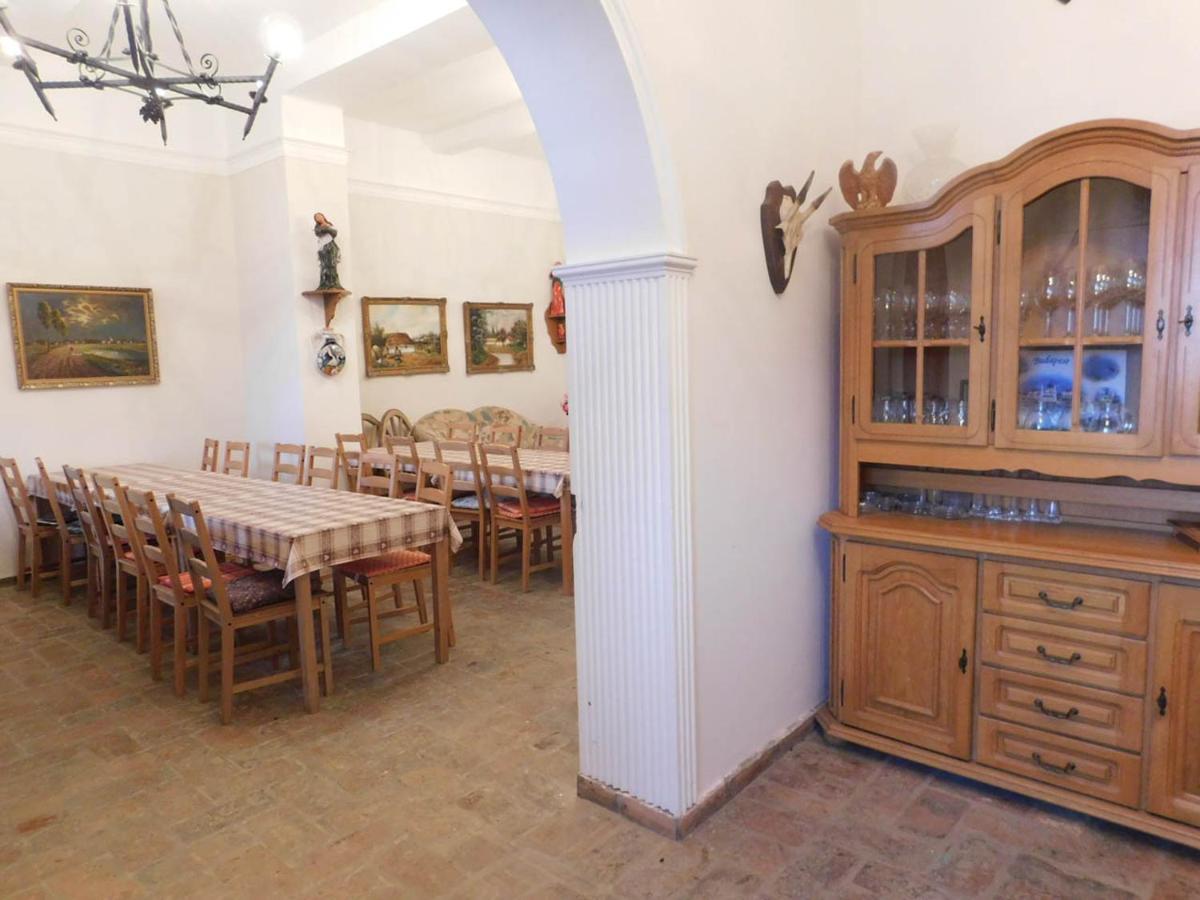 Ferienwohnung Joe Bacsi Rezidenciaja Kisharsány Exterior foto
