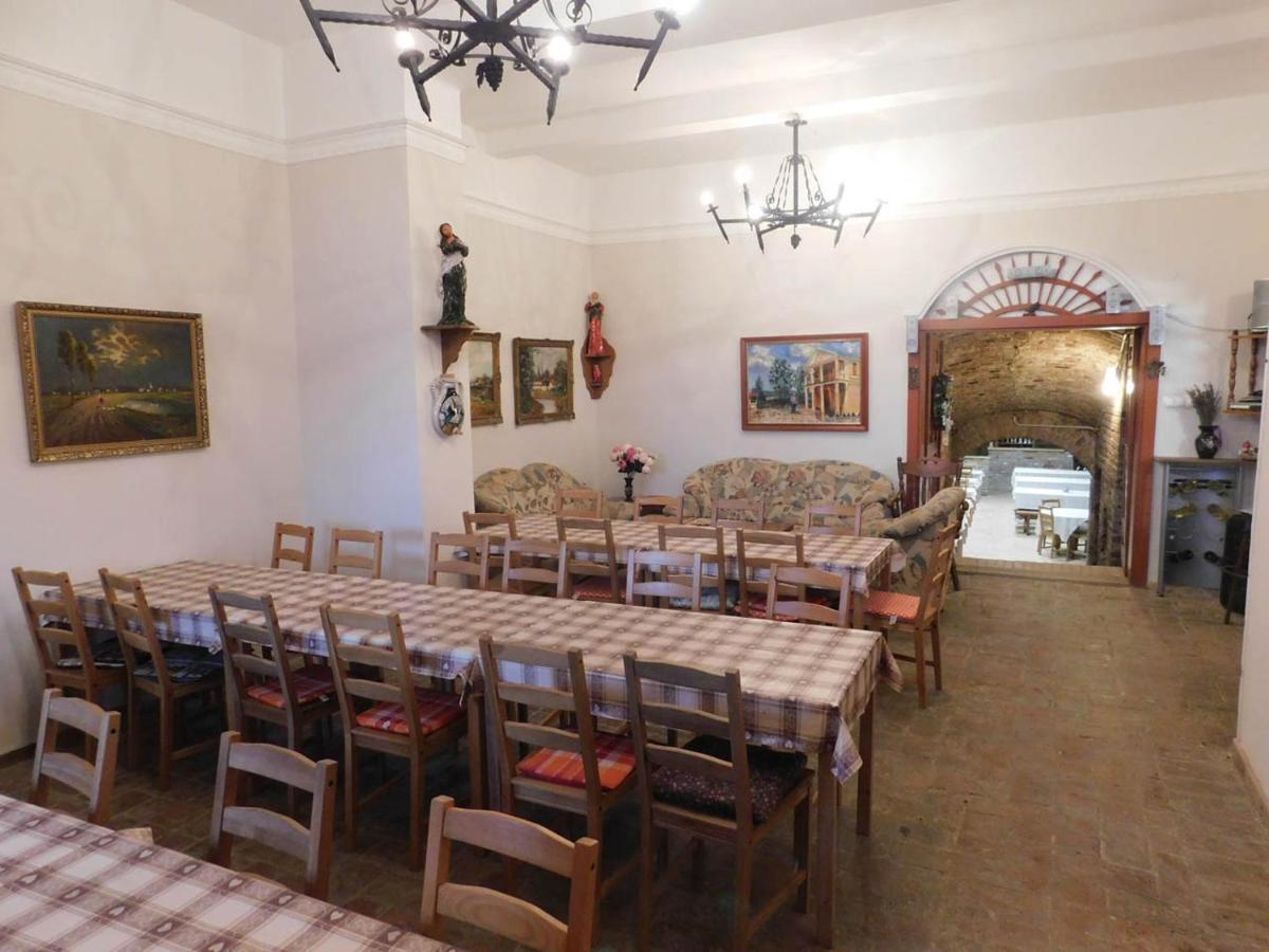 Ferienwohnung Joe Bacsi Rezidenciaja Kisharsány Exterior foto
