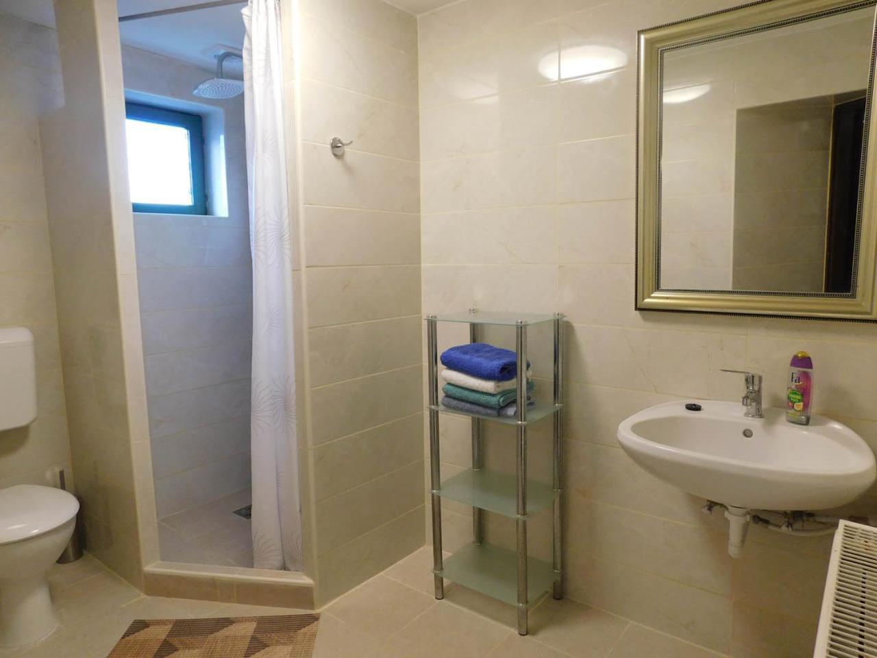Ferienwohnung Joe Bacsi Rezidenciaja Kisharsány Zimmer foto